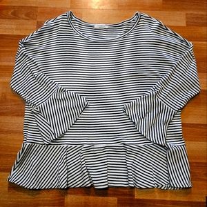 Boutique Bell Sleeve Blouse Size L